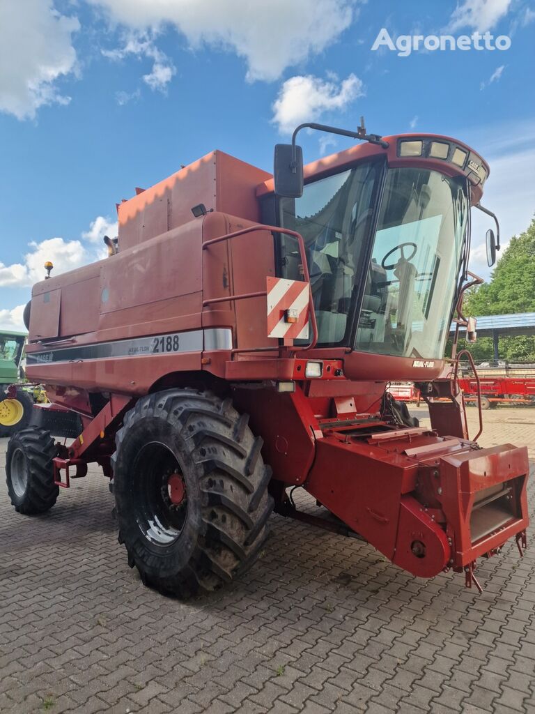 зерноуборочный комбайн Case IH 2188